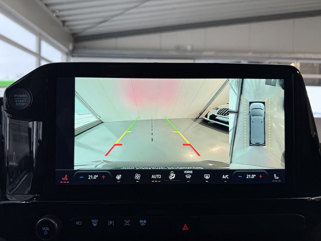 Ford Tourneo Custom 2025