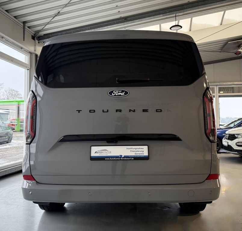 Ford Tourneo Custom 2025