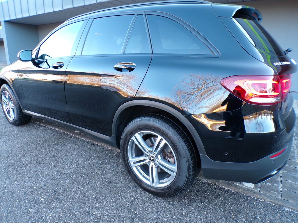 Mercedes-Benz GLC 300 2022