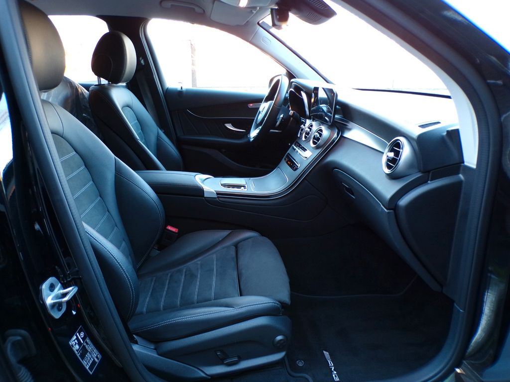 Mercedes-Benz GLC 300 2022