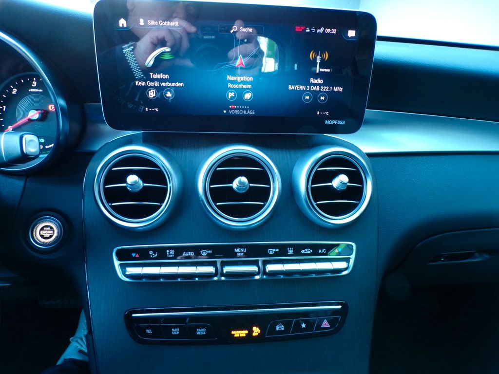 Mercedes-Benz GLC 300 2022