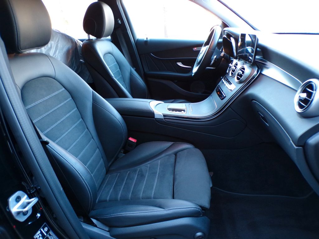 Mercedes-Benz GLC 300 2022