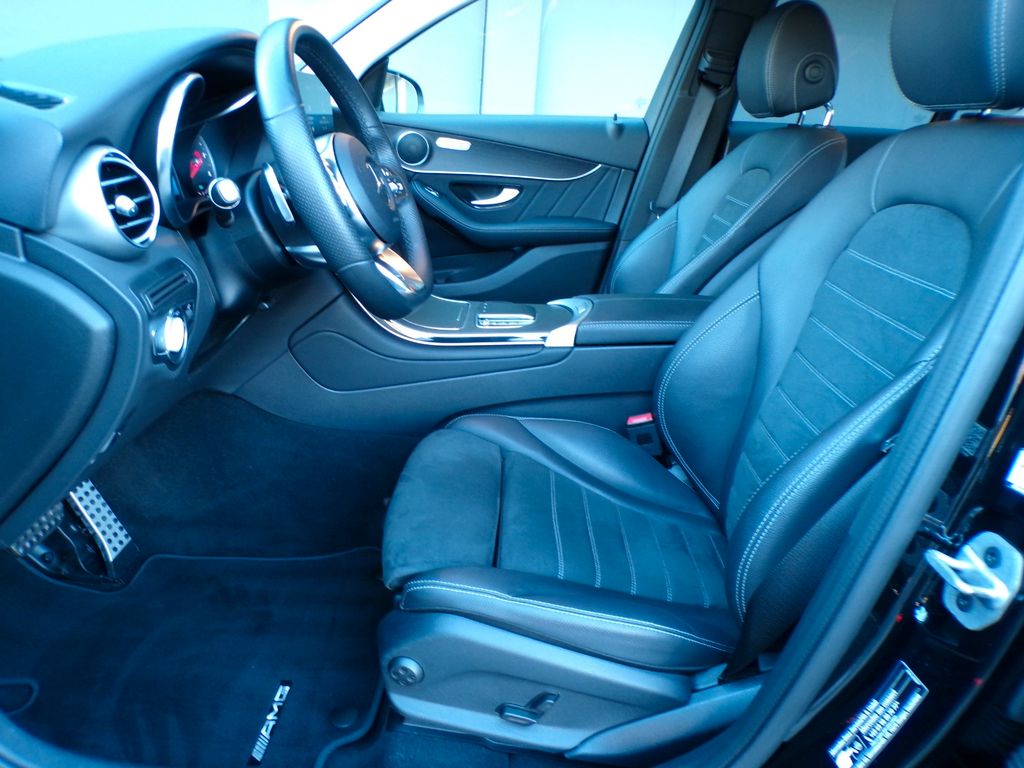 Mercedes-Benz GLC 300 2022