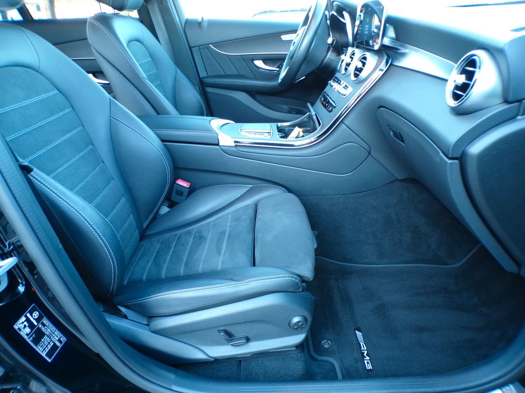 Mercedes-Benz GLC 300 2022