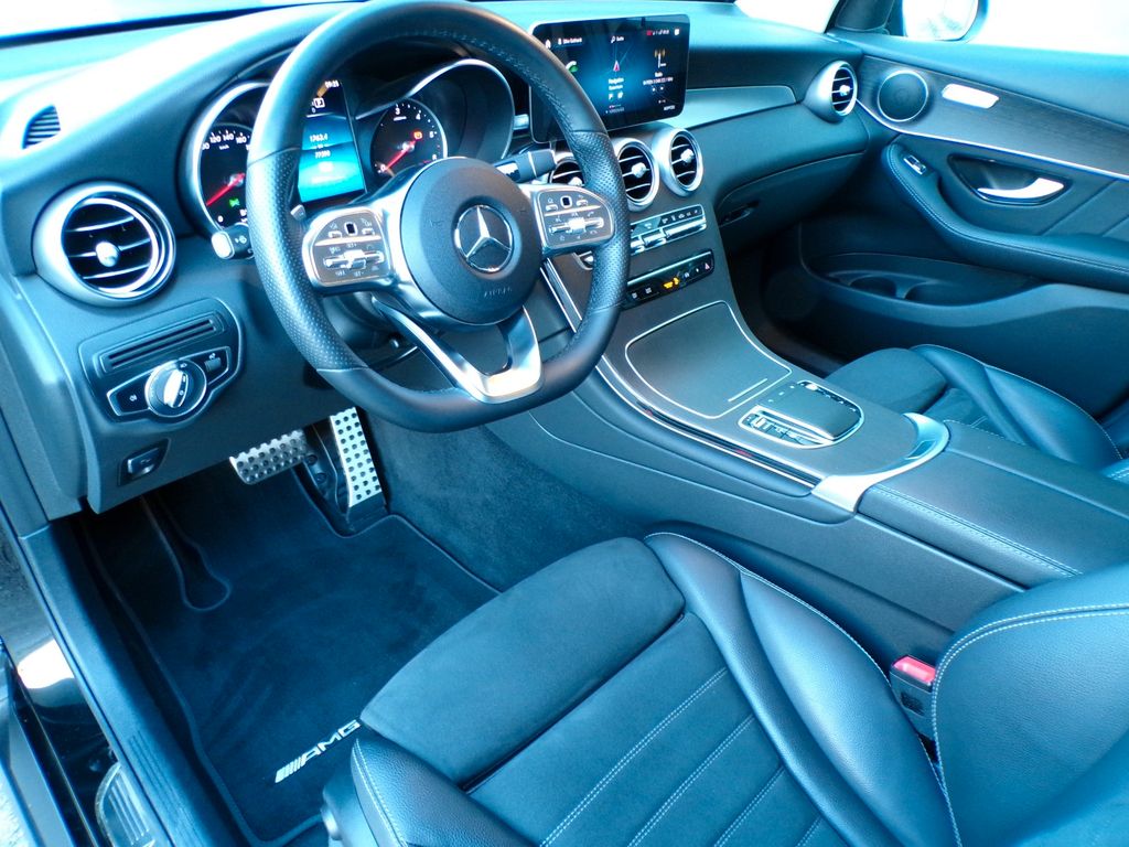 Mercedes-Benz GLC 300 2022