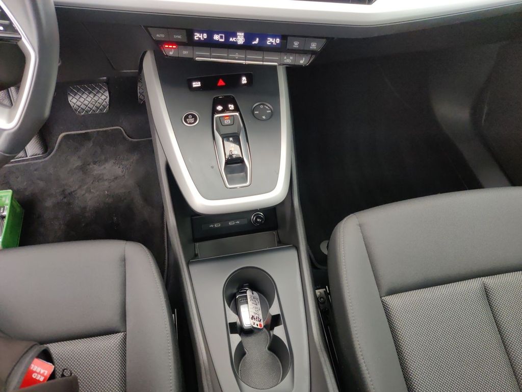 Audi Q4 e-tron 2023