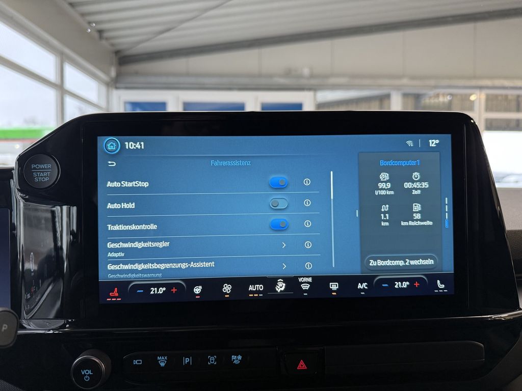 Ford Tourneo Custom 2025