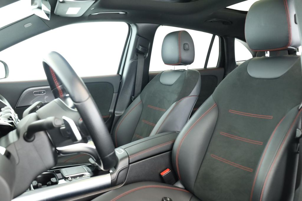 Mercedes-Benz GLA 220 2023