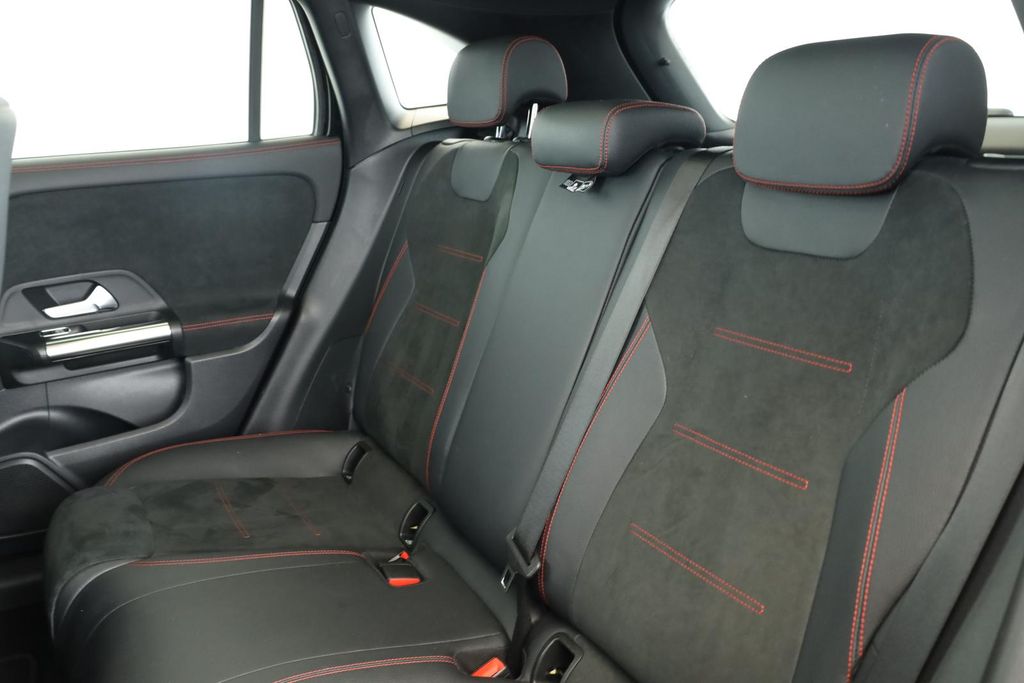 Mercedes-Benz GLA 220 2023