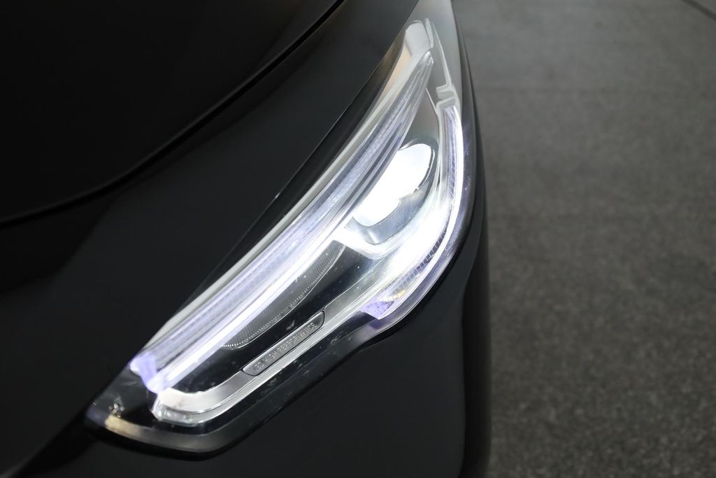 Mercedes-Benz GLA 220 2023