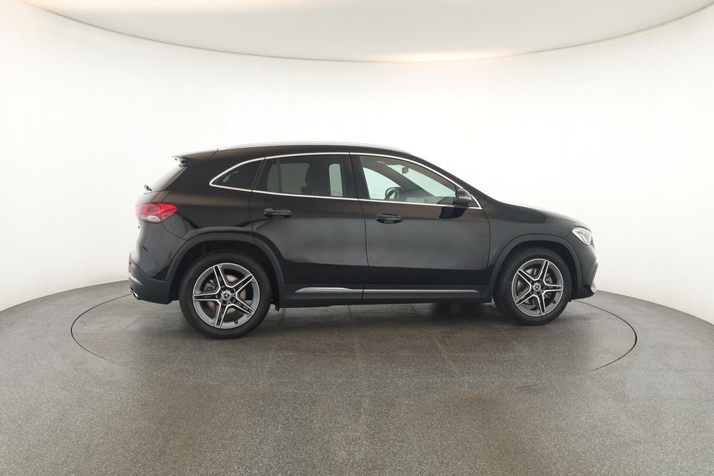 Mercedes-Benz GLA 220 2023