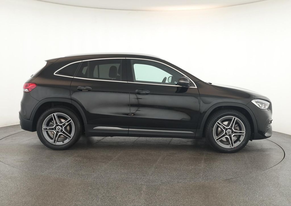 Mercedes-Benz GLA 220 2023