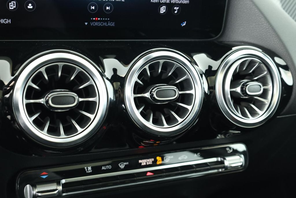 Mercedes-Benz GLA 220 2023