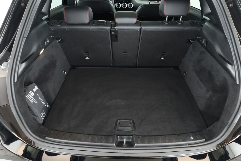 Mercedes-Benz GLA 220 2023