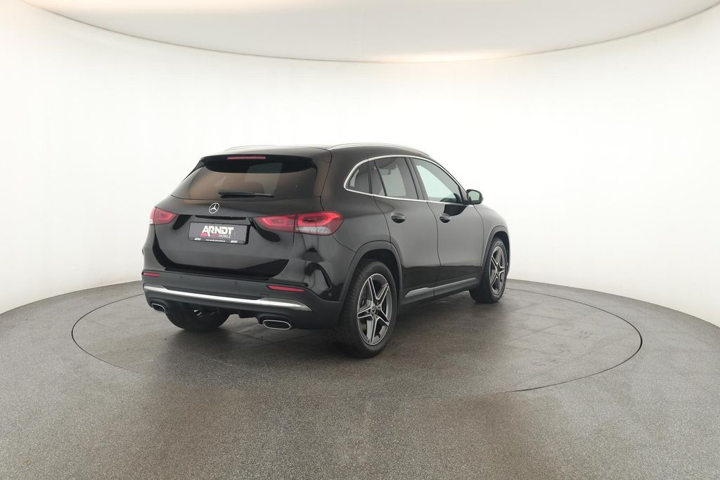 Mercedes-Benz GLA 220 2023