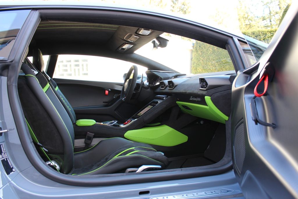 Lamborghini Huracán 2025