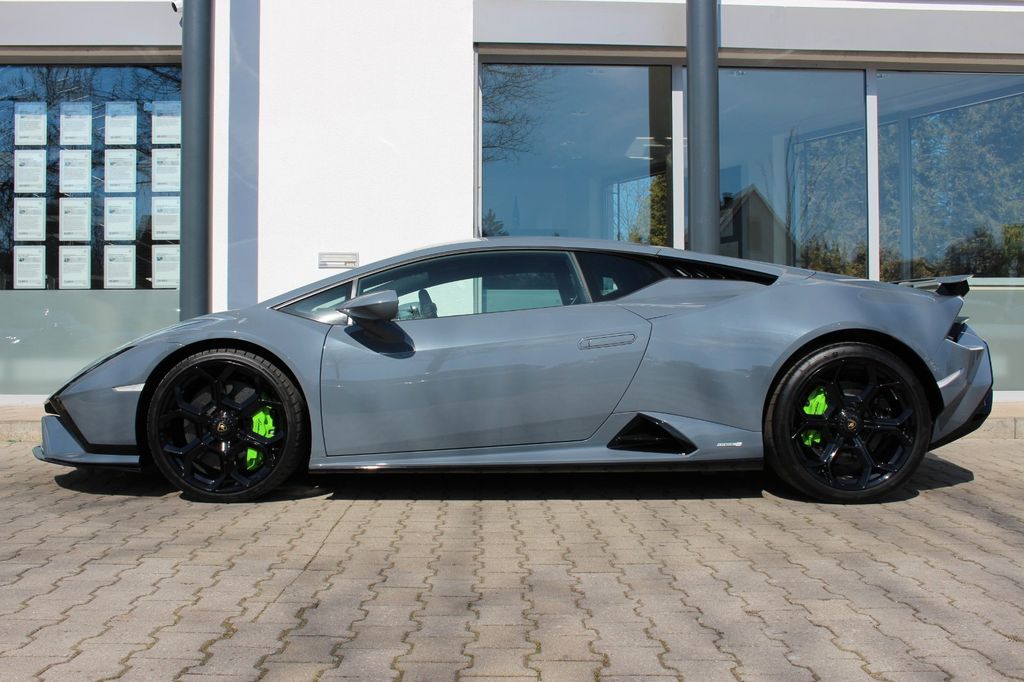 Lamborghini Huracán 2025