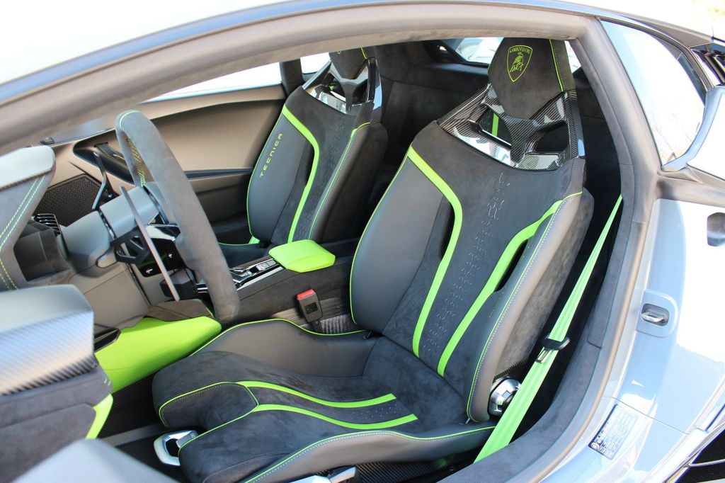 Lamborghini Huracán 2025