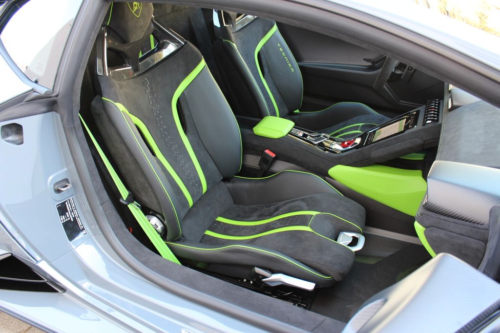 Lamborghini Huracán 2025