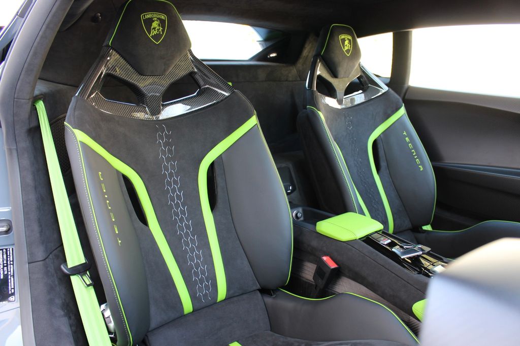 Lamborghini Huracán 2025