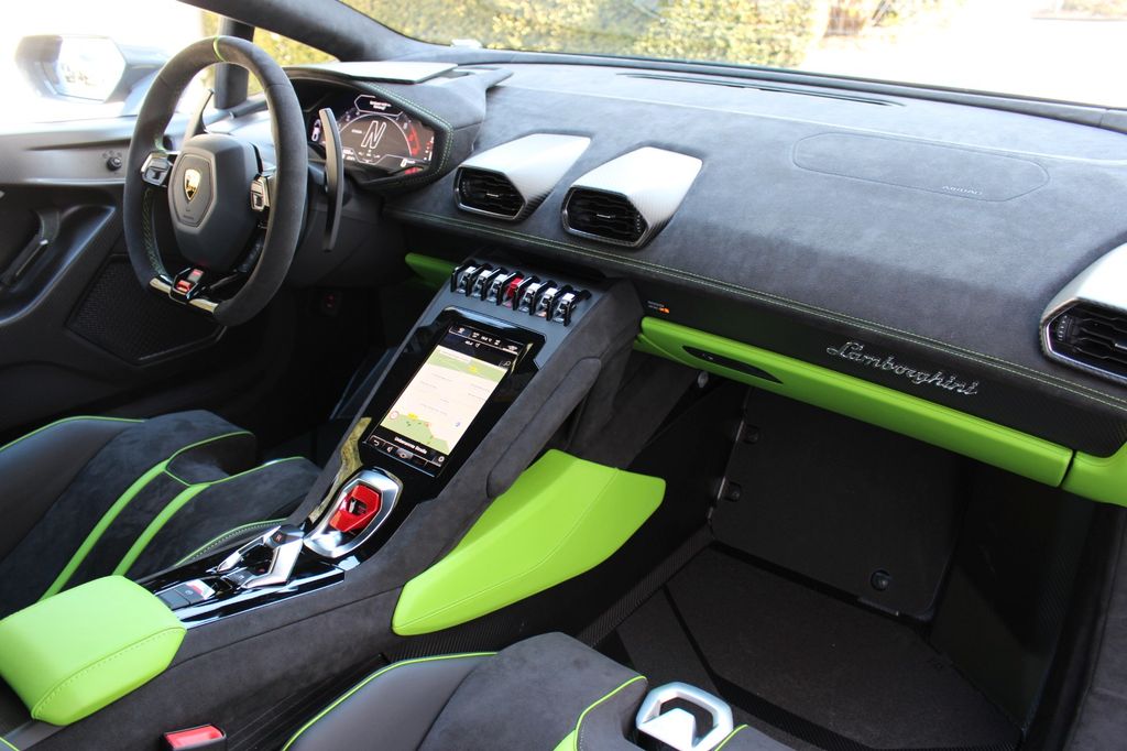 Lamborghini Huracán 2025
