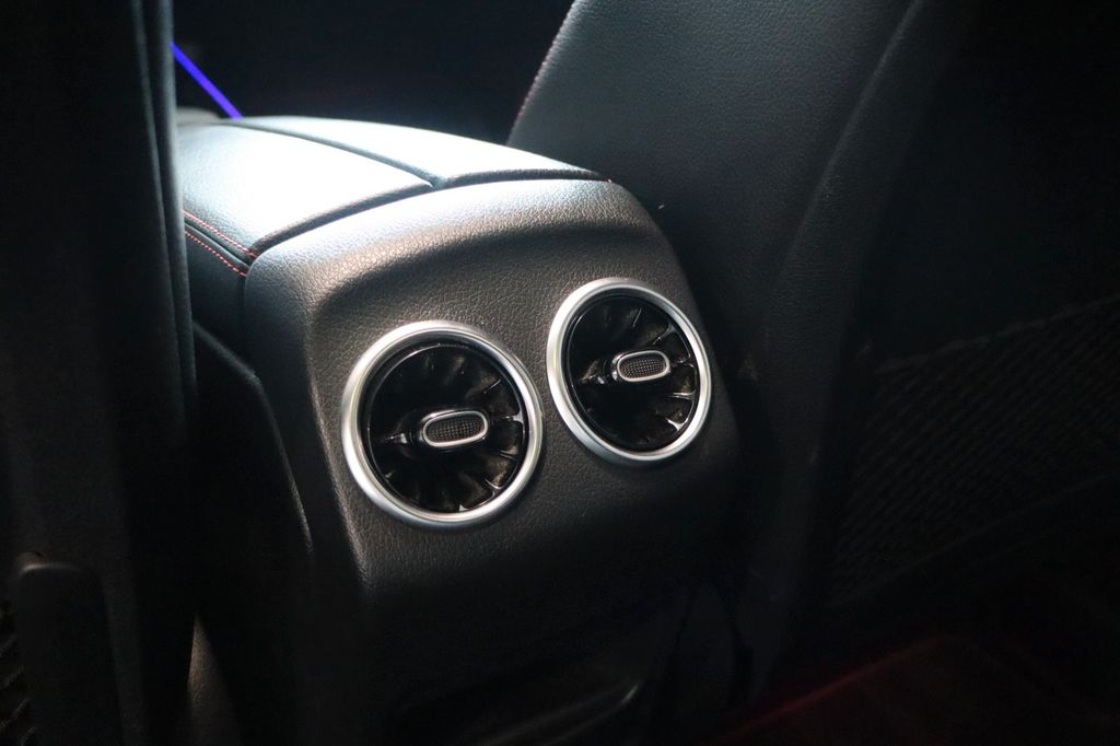 Mercedes-Benz GLB 250 2020