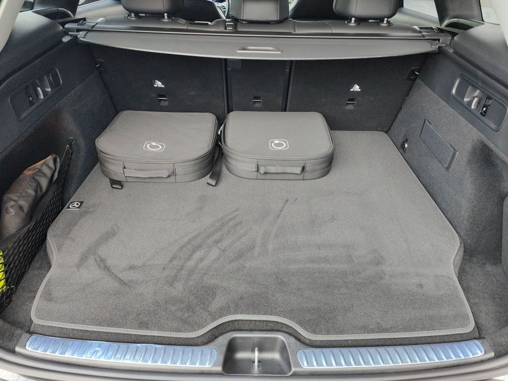 Mercedes-Benz GLC 300 2024