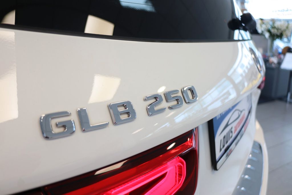 Mercedes-Benz GLB 250 2020