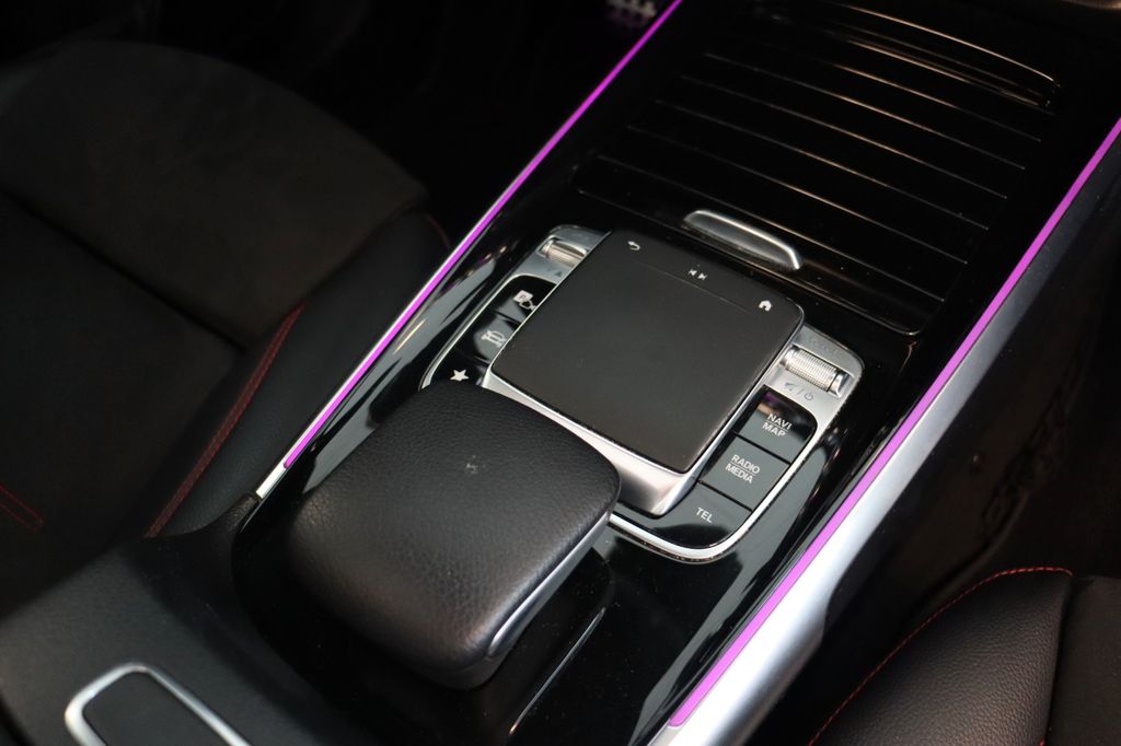 Mercedes-Benz GLB 250 2020