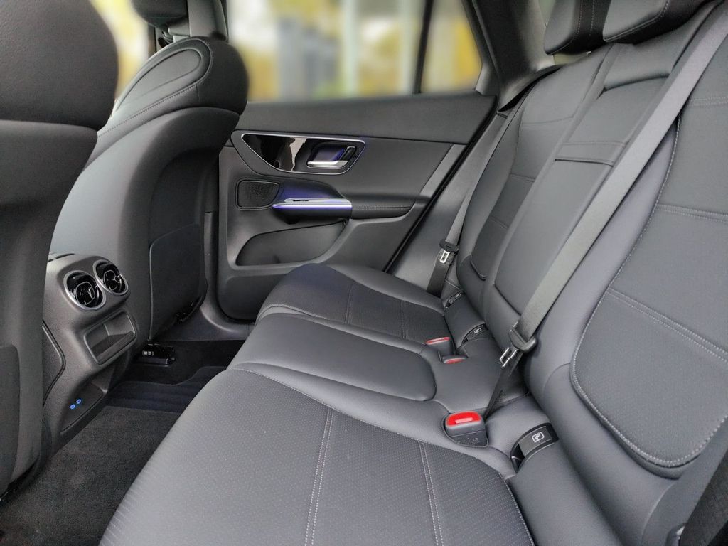 Mercedes-Benz GLC 300 2024