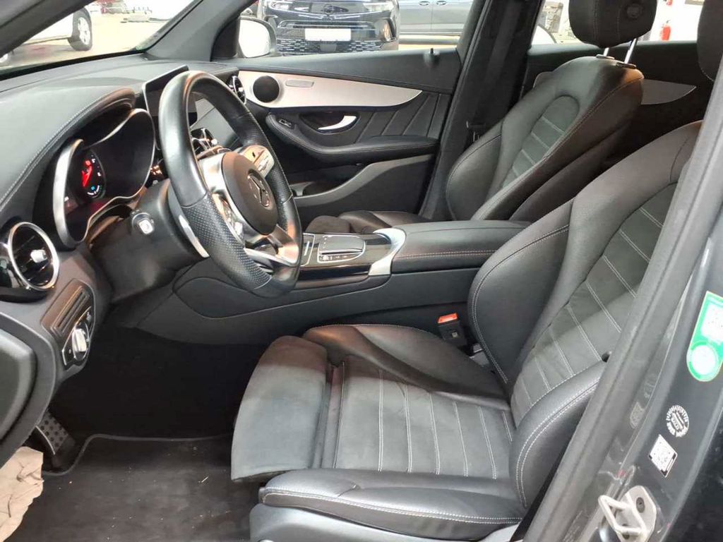 Mercedes-Benz GLC 300 2022
