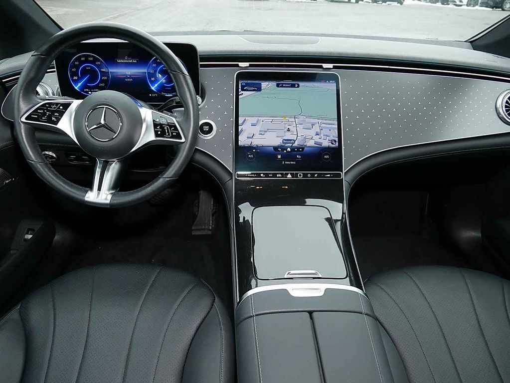 Mercedes-Benz EQE 2022