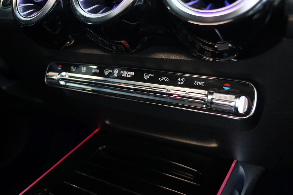 Mercedes-Benz GLB 250 2020