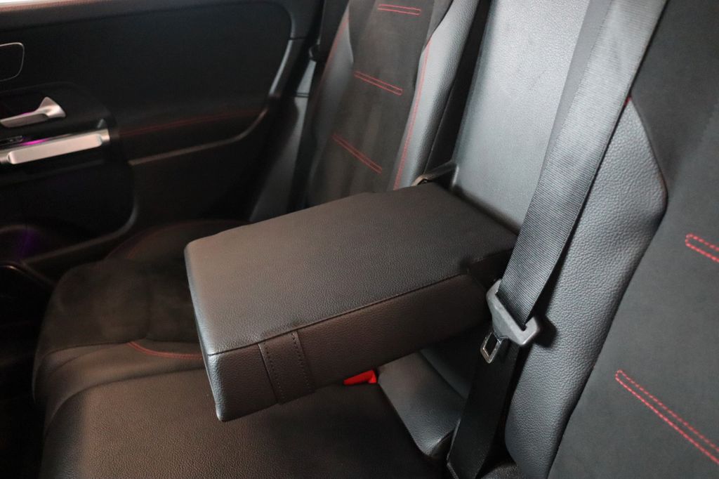 Mercedes-Benz GLB 250 2020