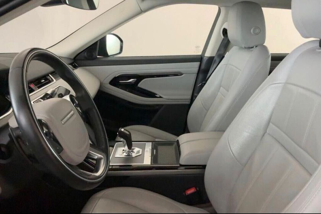 Land Rover Range Rover Evoque 2022