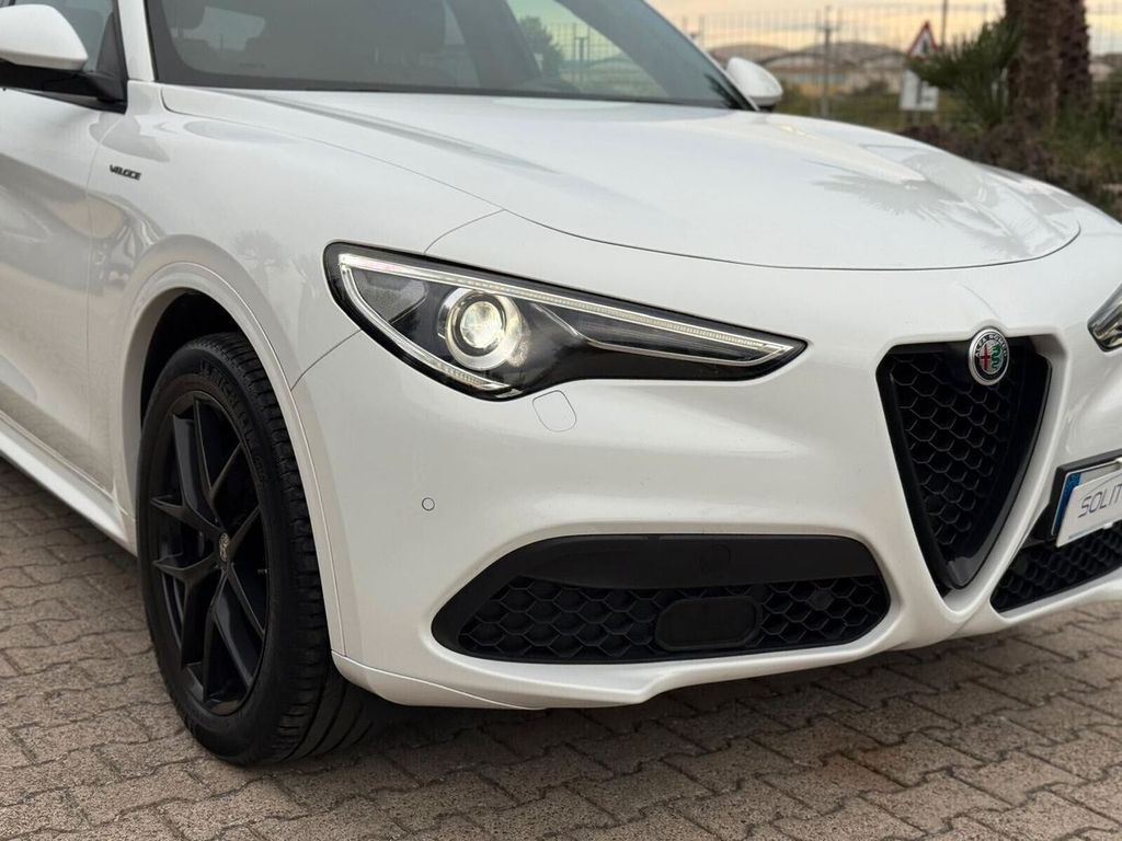 Alfa Romeo Stelvio 2021