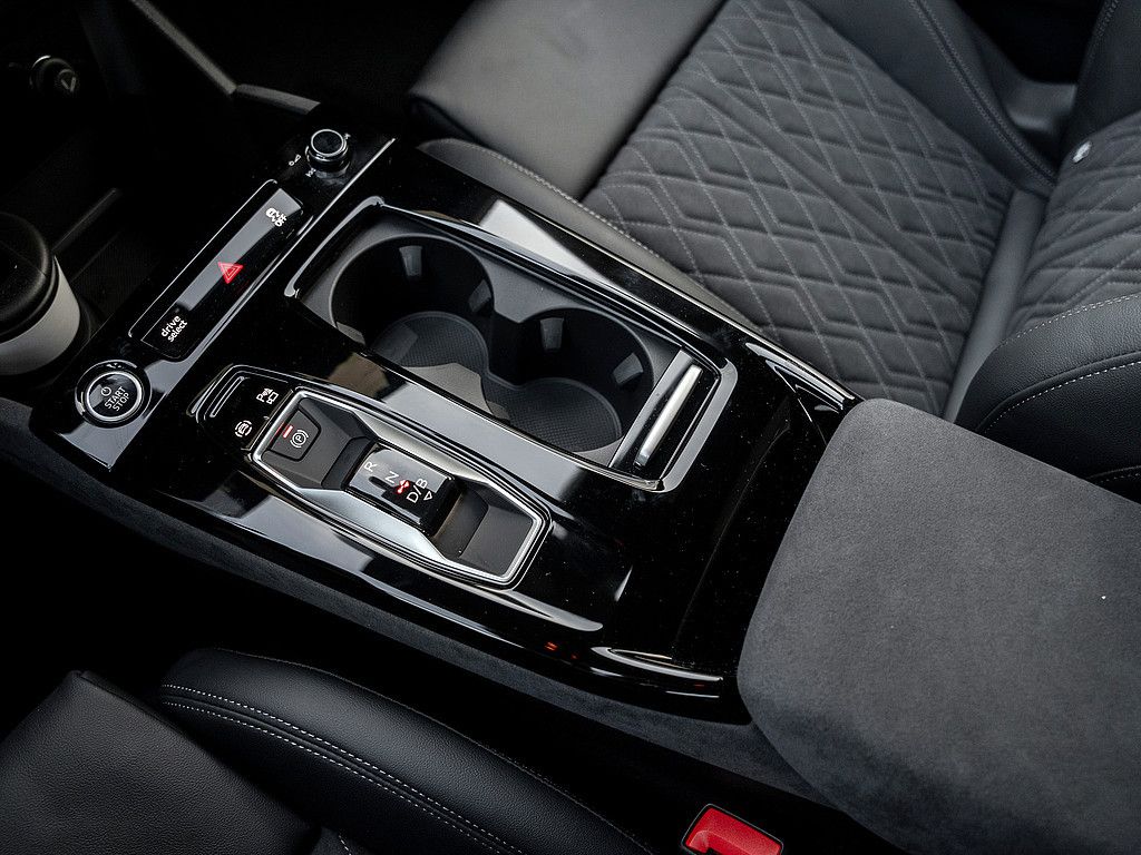 Audi Q6 e-tron 2026