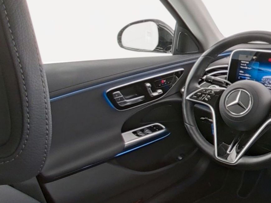 Mercedes-Benz E 300 2024