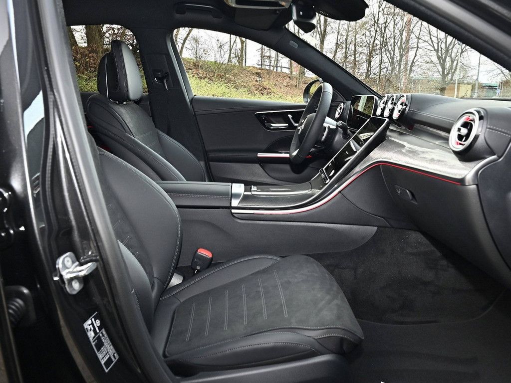 Mercedes-Benz C 220 2025