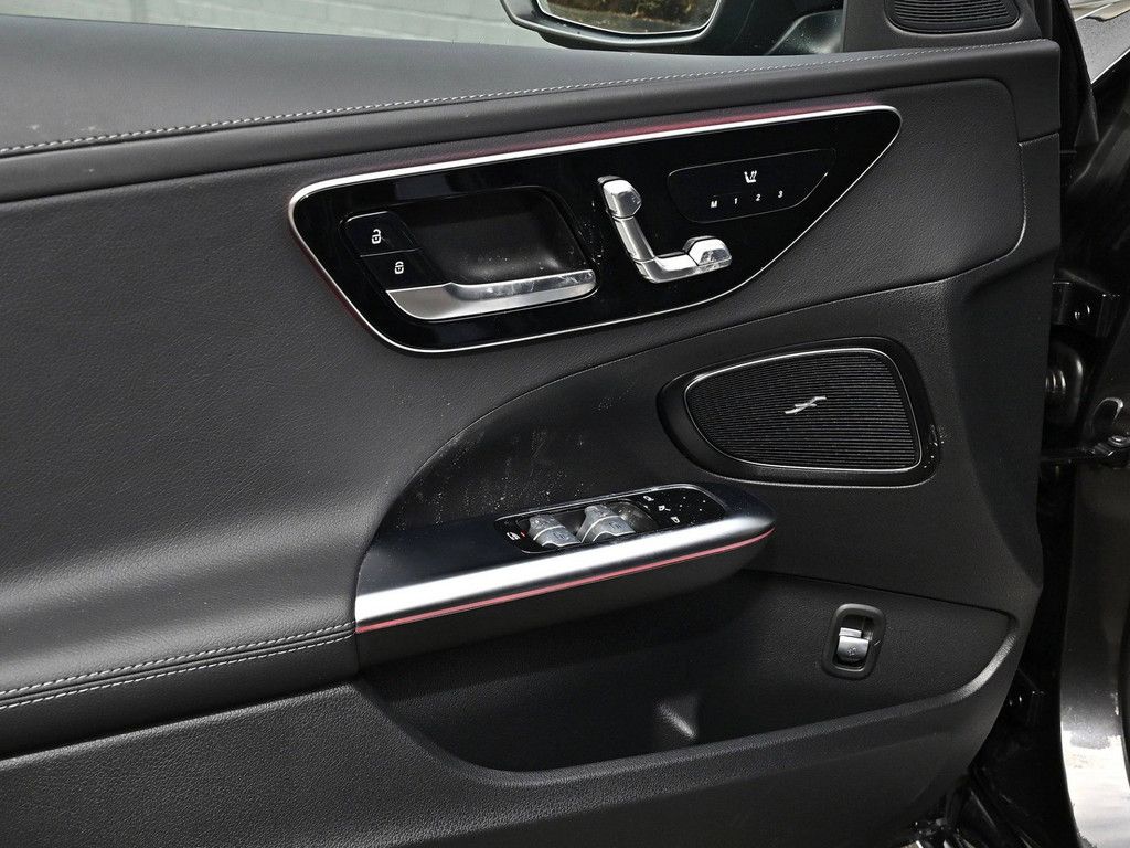 Mercedes-Benz C 220 2025