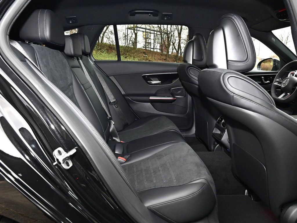 Mercedes-Benz C 220 2025