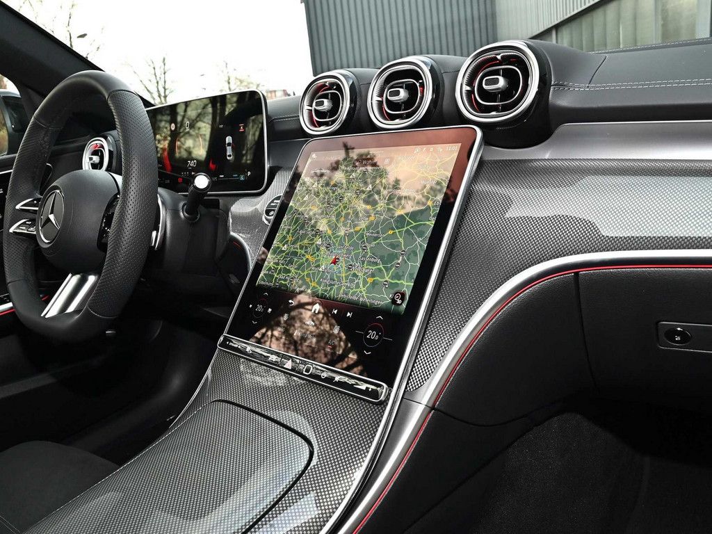 Mercedes-Benz C 220 2025