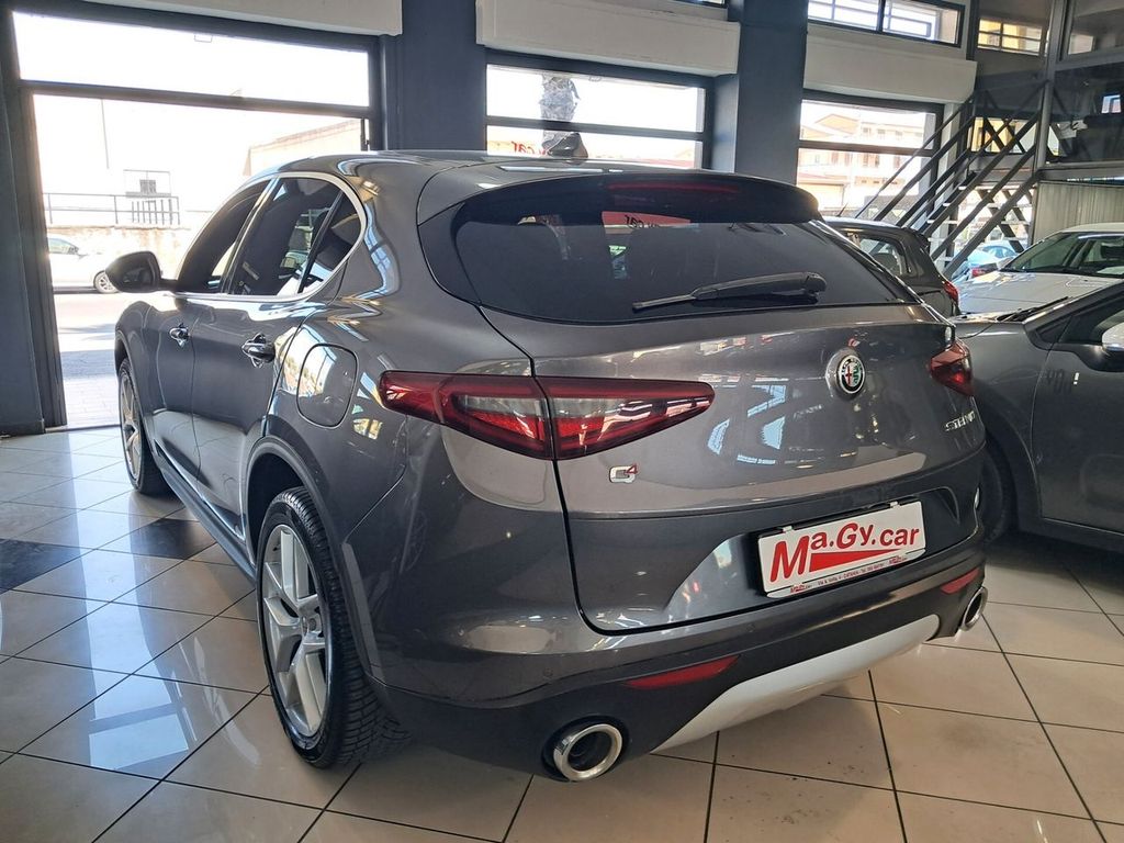 Alfa Romeo Stelvio 2019