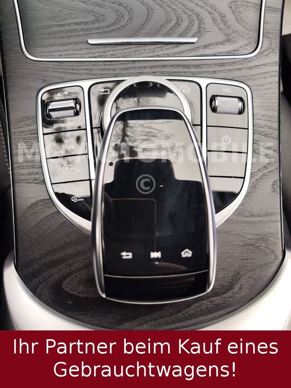 Mercedes-Benz C 300 2020