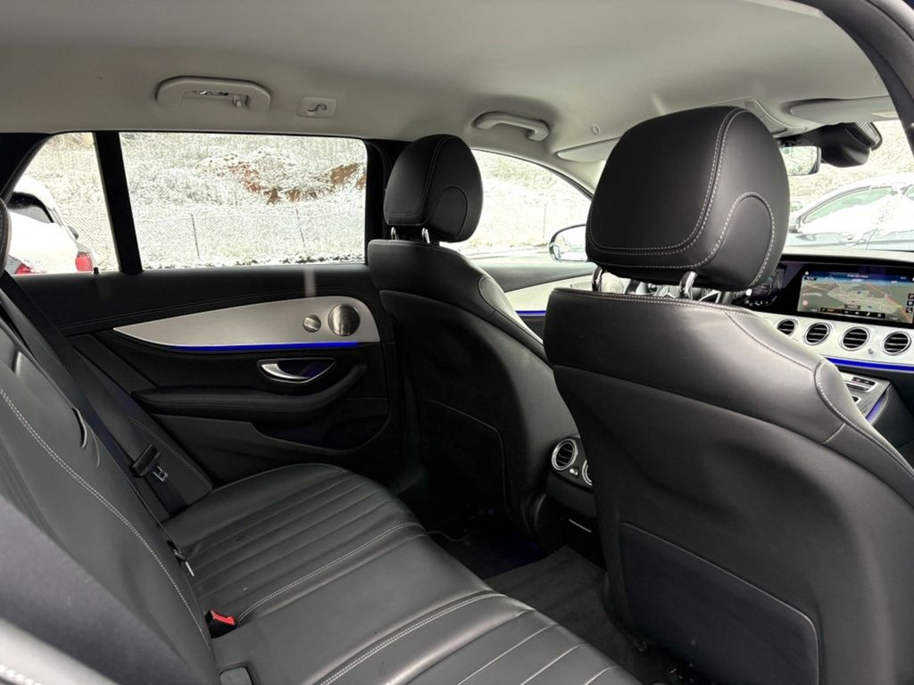 Mercedes-Benz E 220 2021