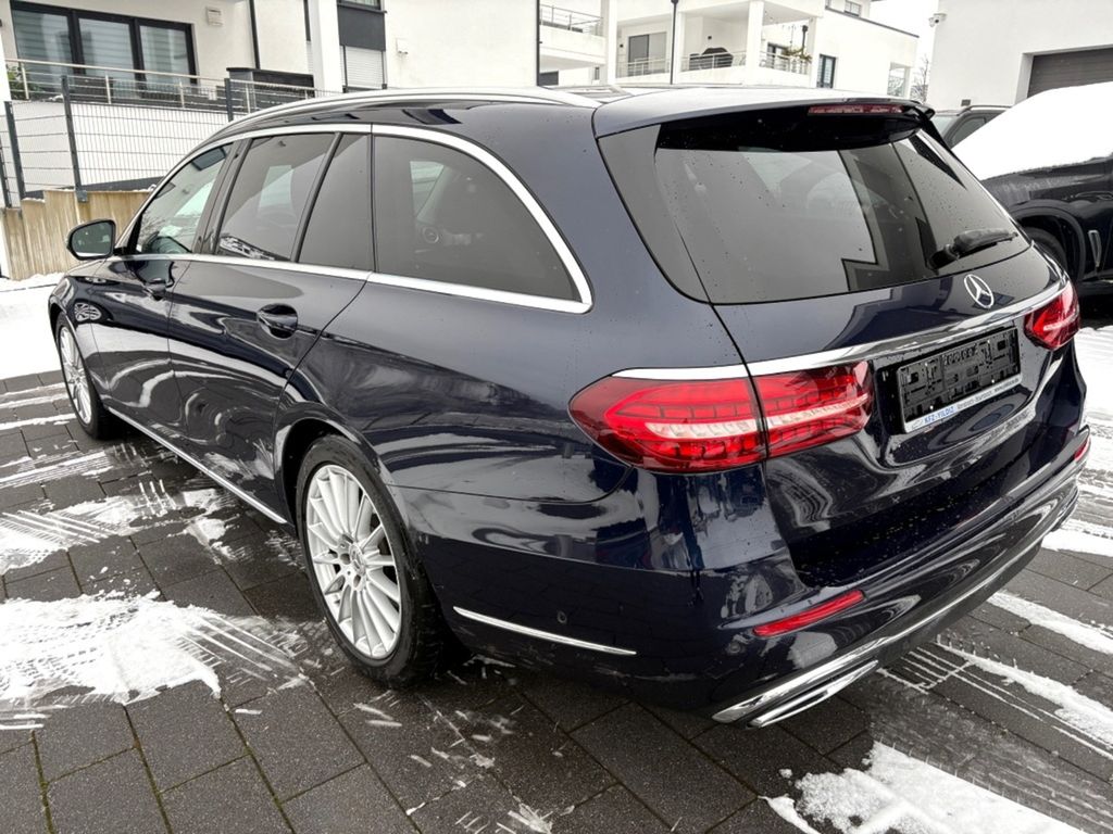 Mercedes-Benz E 220 2021