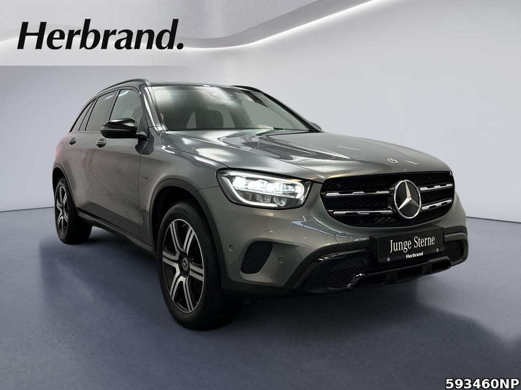 Mercedes-Benz GLC 300 2021