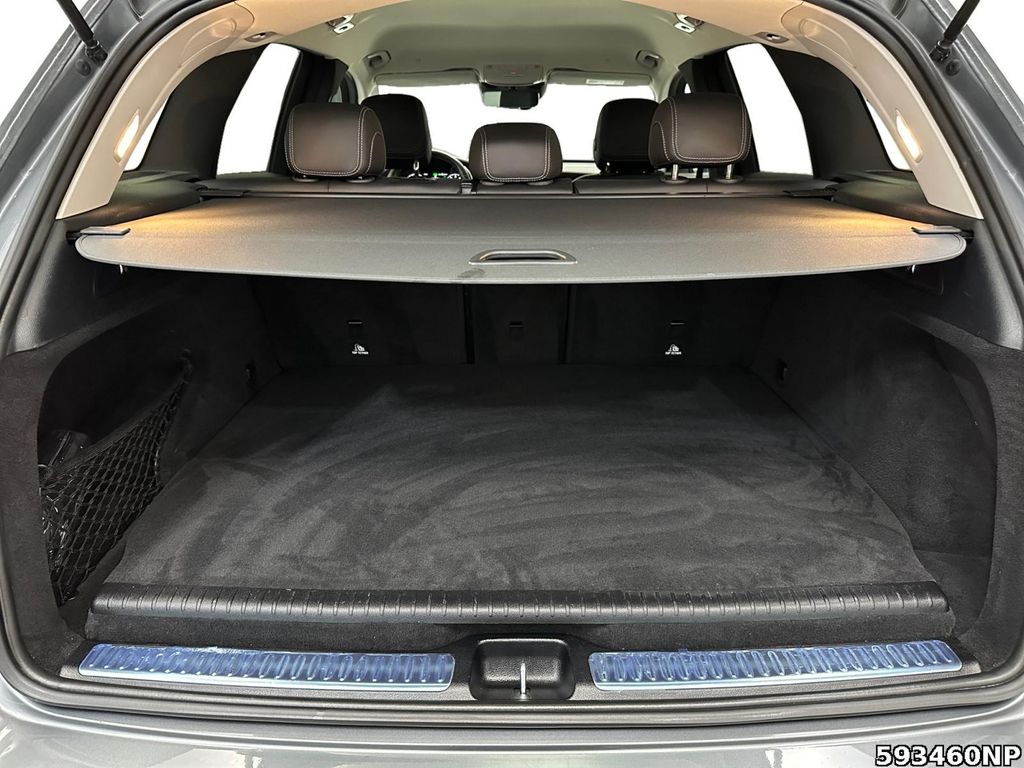 Mercedes-Benz GLC 300 2021