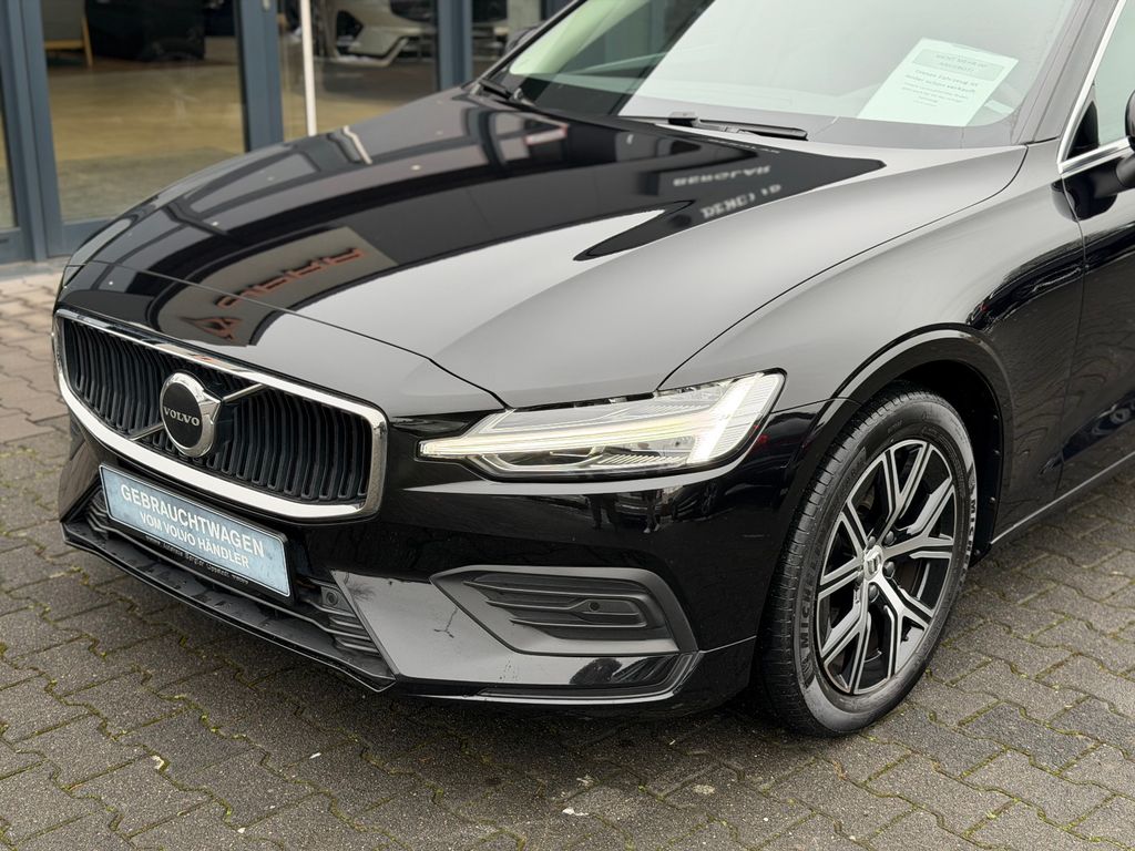 Volvo V60 2023
