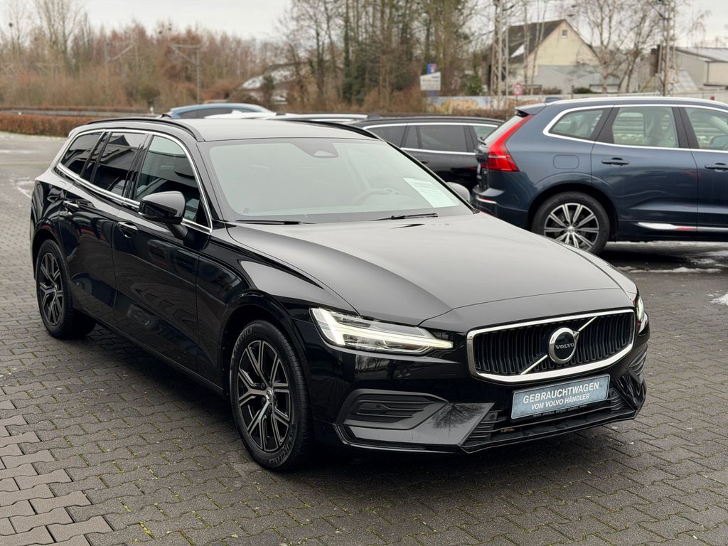 Volvo V60 2023